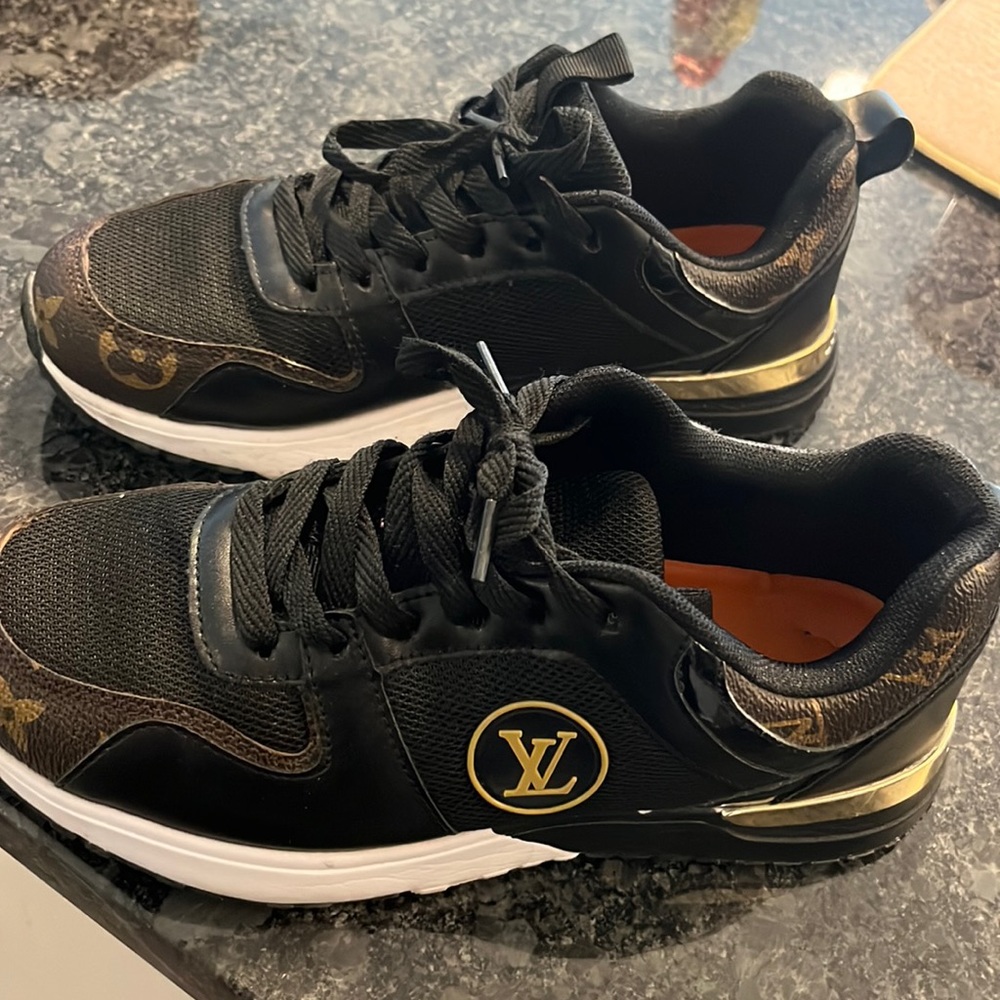 Sneakers luxury Louis Vuitton size 6.5